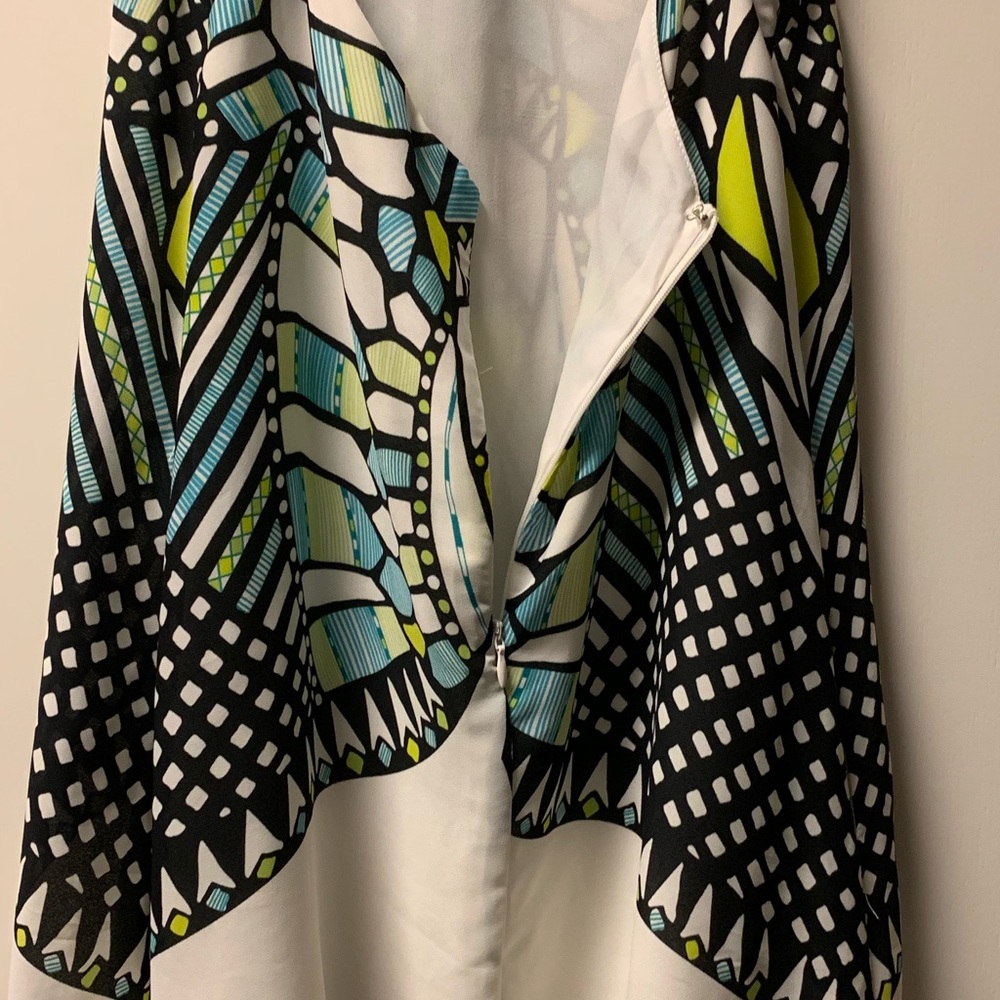 Lulu’s Patterned Dress - Picture 6 of 7